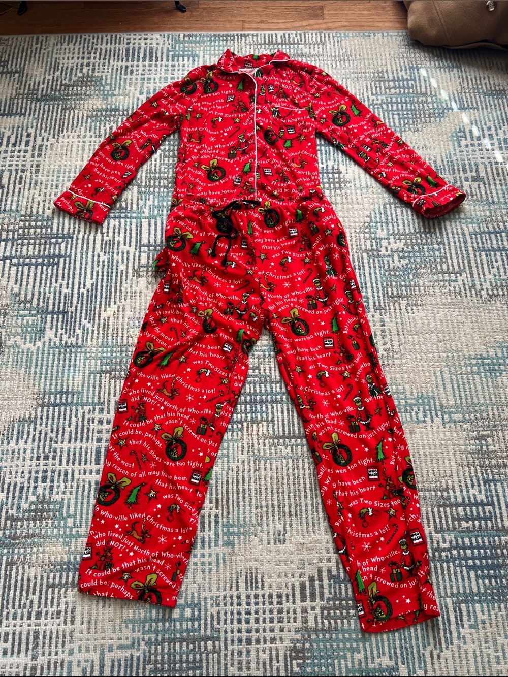 Dr Seuss Grinch Red Christmas Pajama Set Womens S Holiday PJs